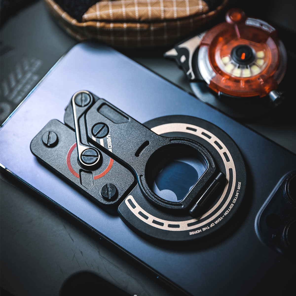 Magnetic Phone Stand & EDC Light Gift Set(Limited)