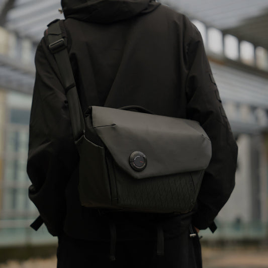 Black Snipe Sling Bag 6L