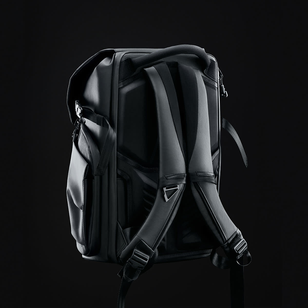 Black Snipe Camera Backpack 20L