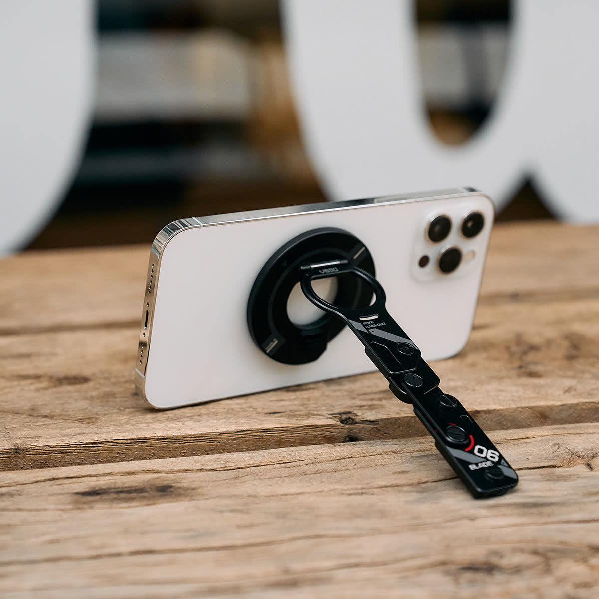 EDC Magnetic Phone Stand