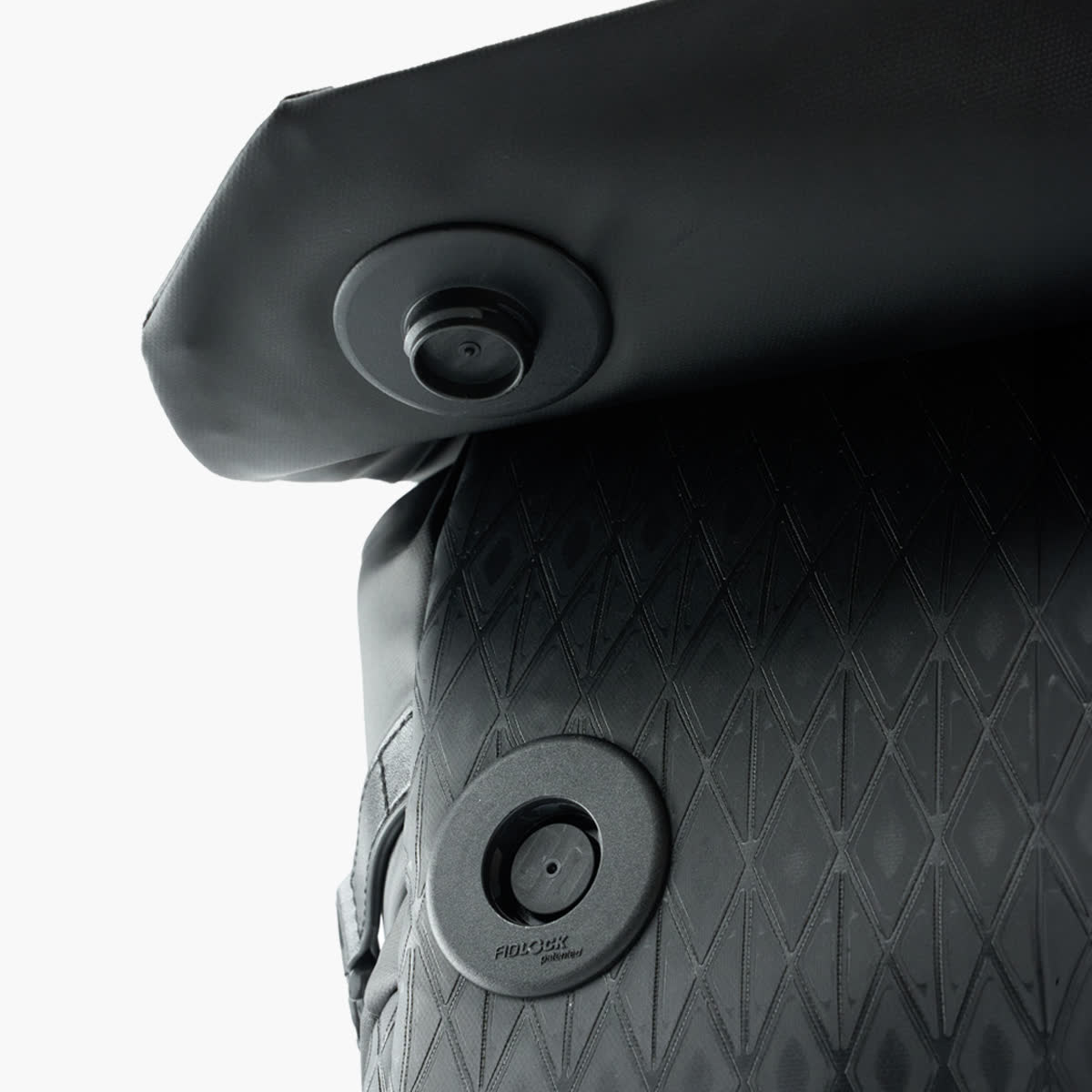 VSGO Black Snipe Sling Bag 4L kopen VSGO Black Snipe Sling Bag 4L kopen